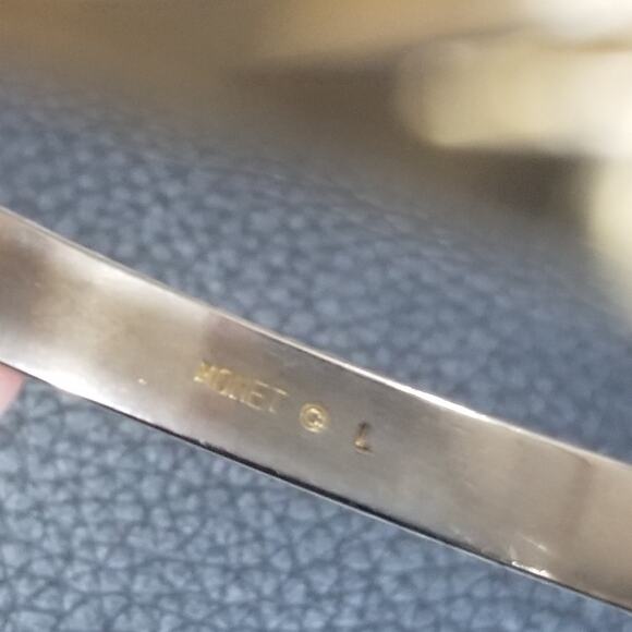 Two Monet gold tone bangle bracelets 2 1/2"-2 5/8"  1.1982 - Picture 5 of 12